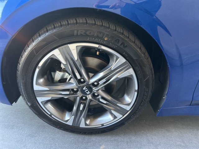 Vehicle image 38 of 39