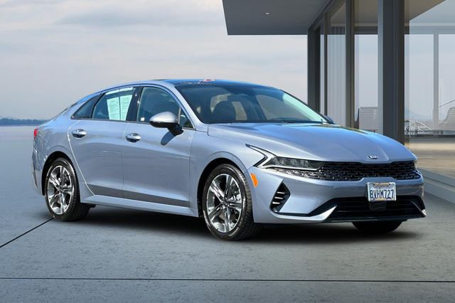 2021 Kia K5 EX Image 3 of 46