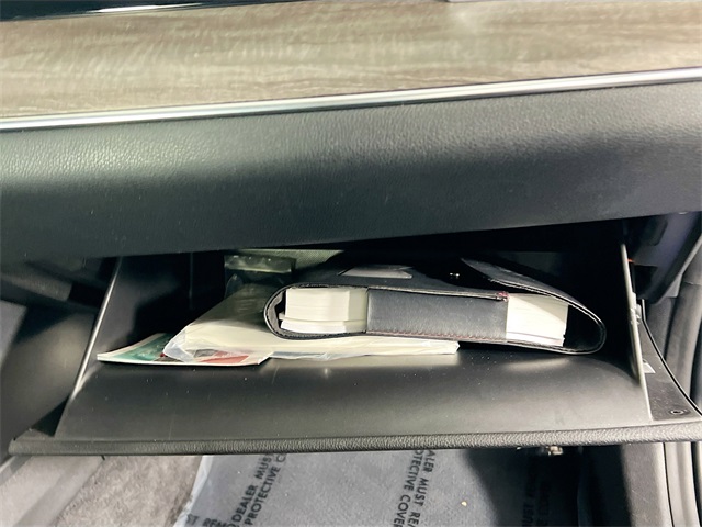 Vehicle image 29 of 32