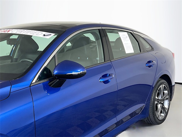 Vehicle image 2 of 32
