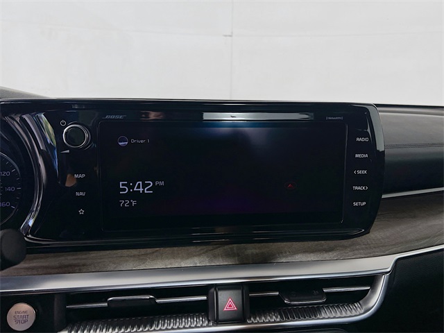 Vehicle image 19 of 32