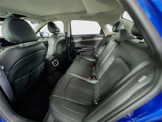 Vehicle image 12 of 32