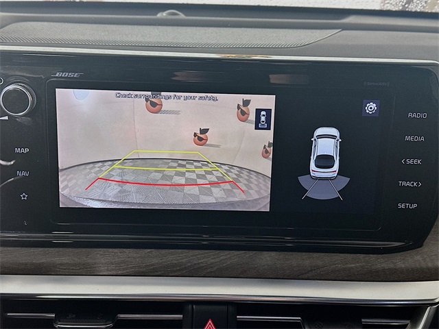 Vehicle image 14 of 31