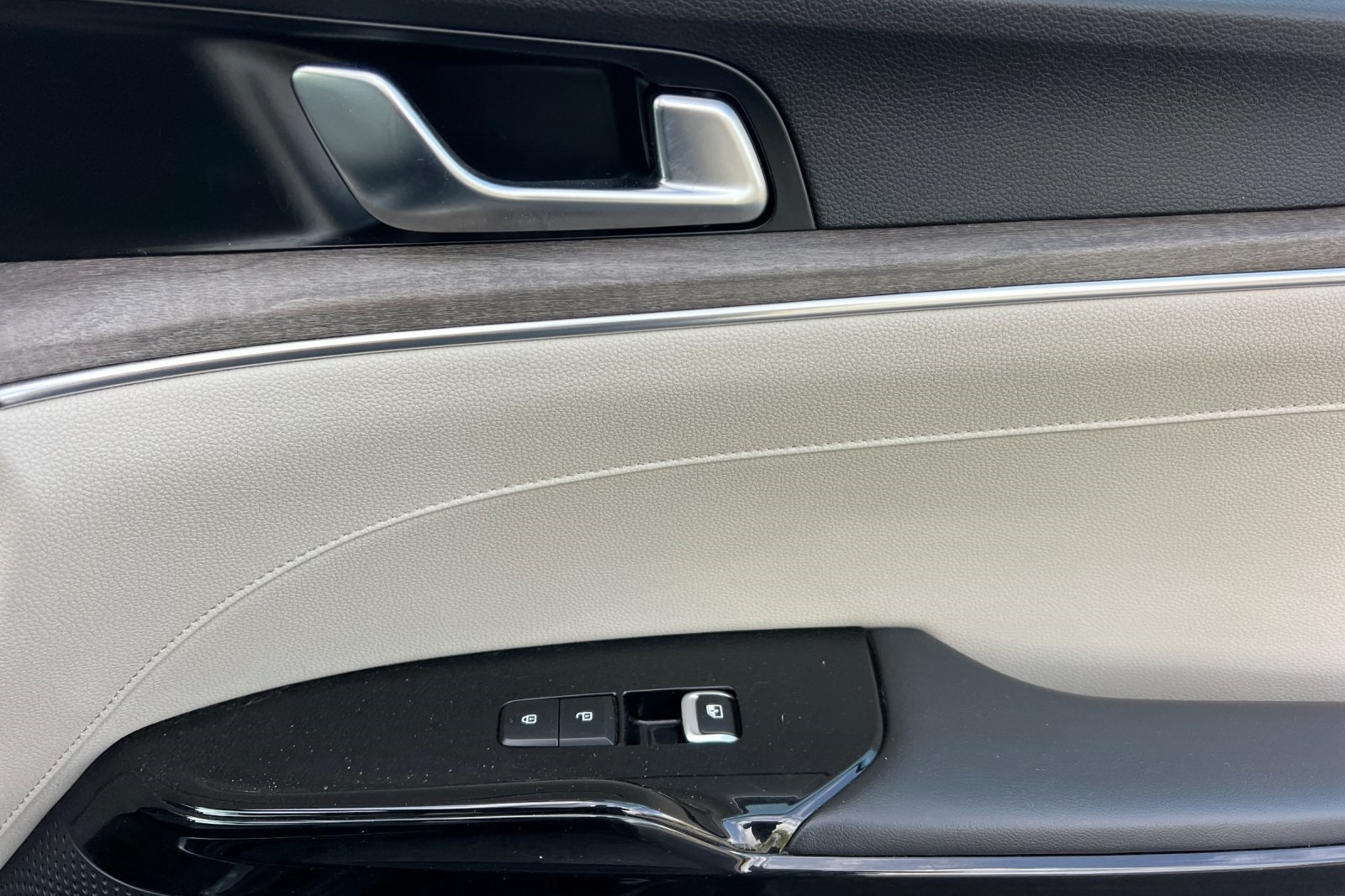 Vehicle image 48 of 55
