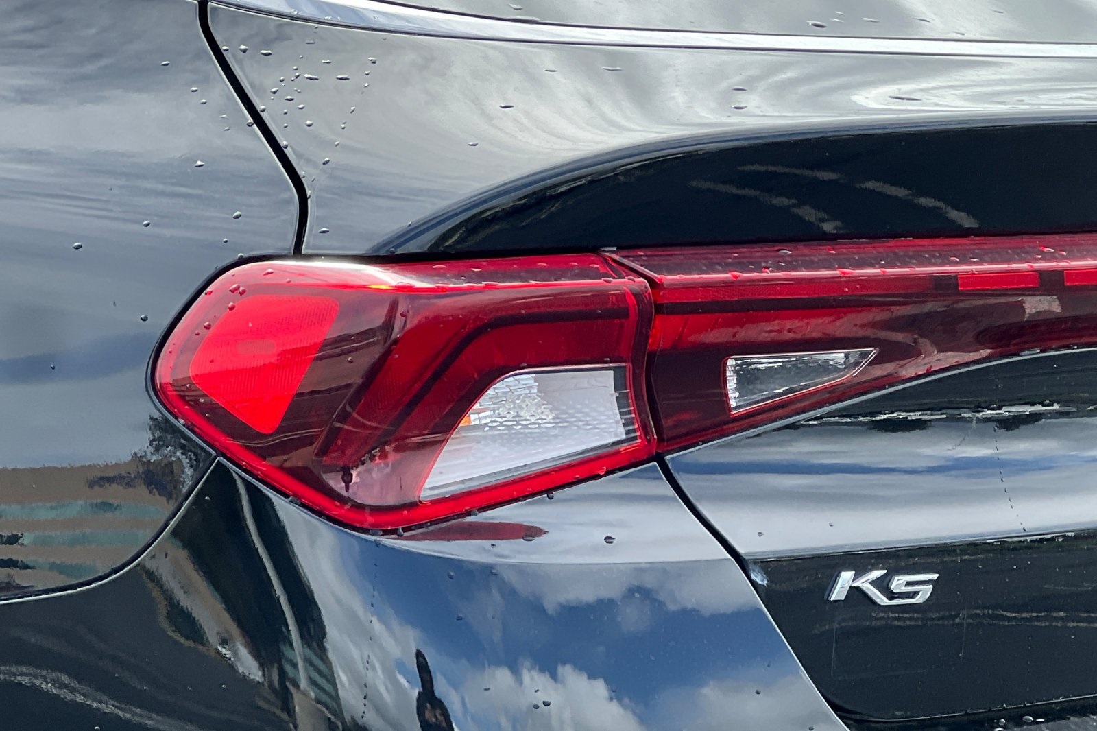 Vehicle image 31 of 55