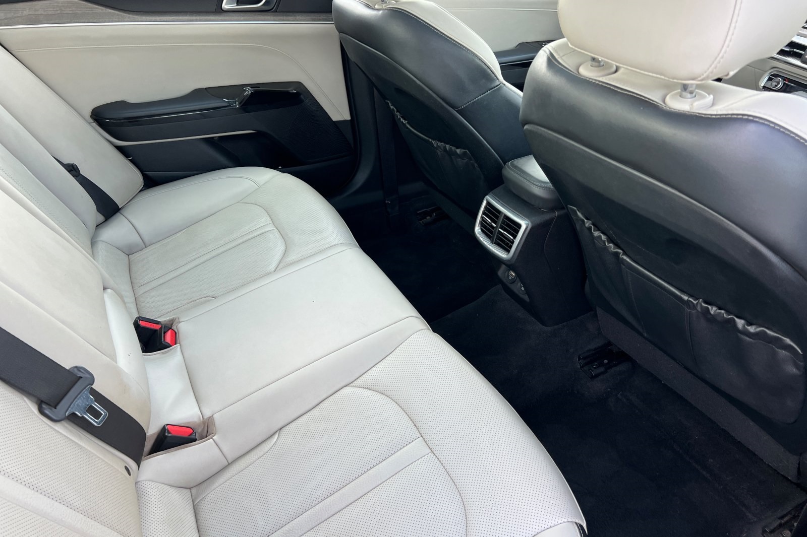 Vehicle image 12 of 55