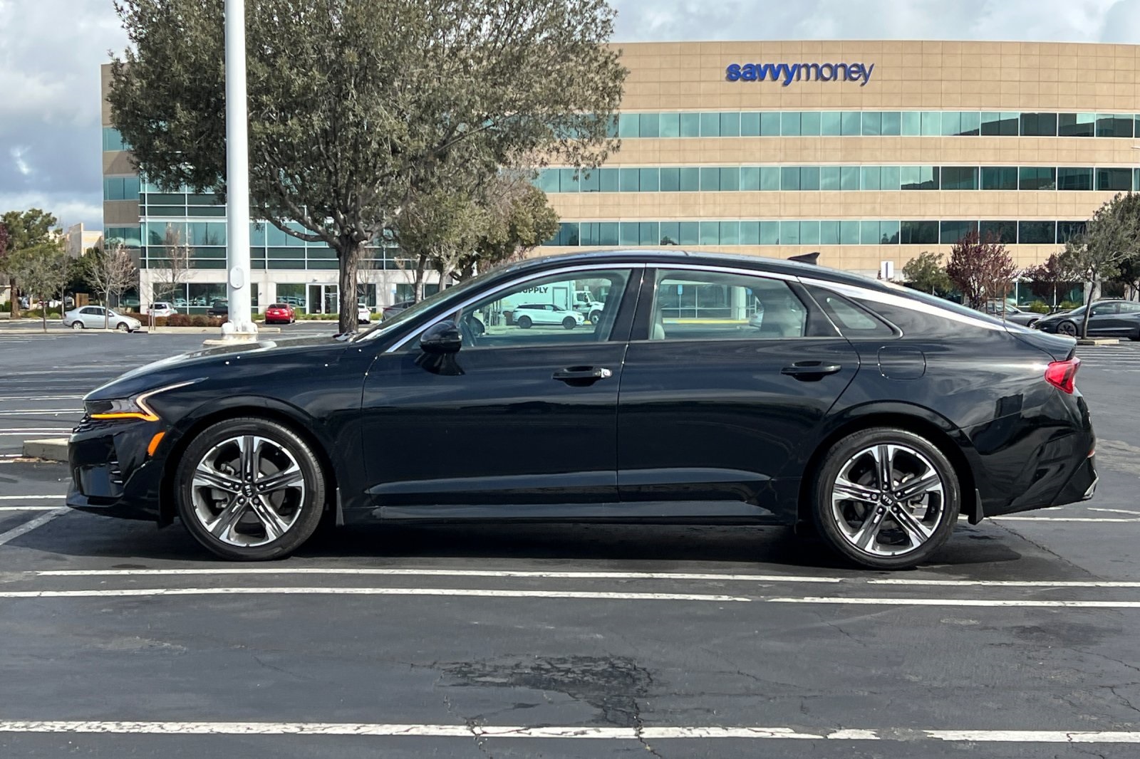 Vehicle image 9 of 55