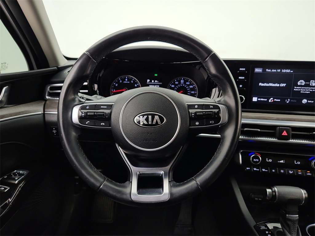 Vehicle image 14 of 31