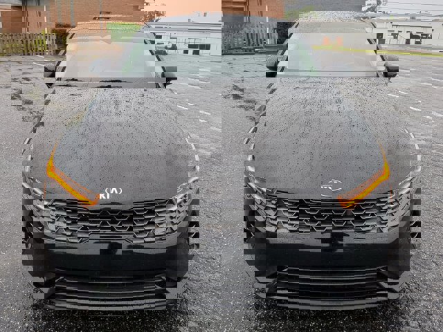 Vehicle image 7 of 28