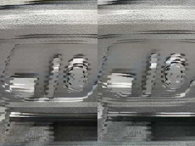 Vehicle image 28 of 28