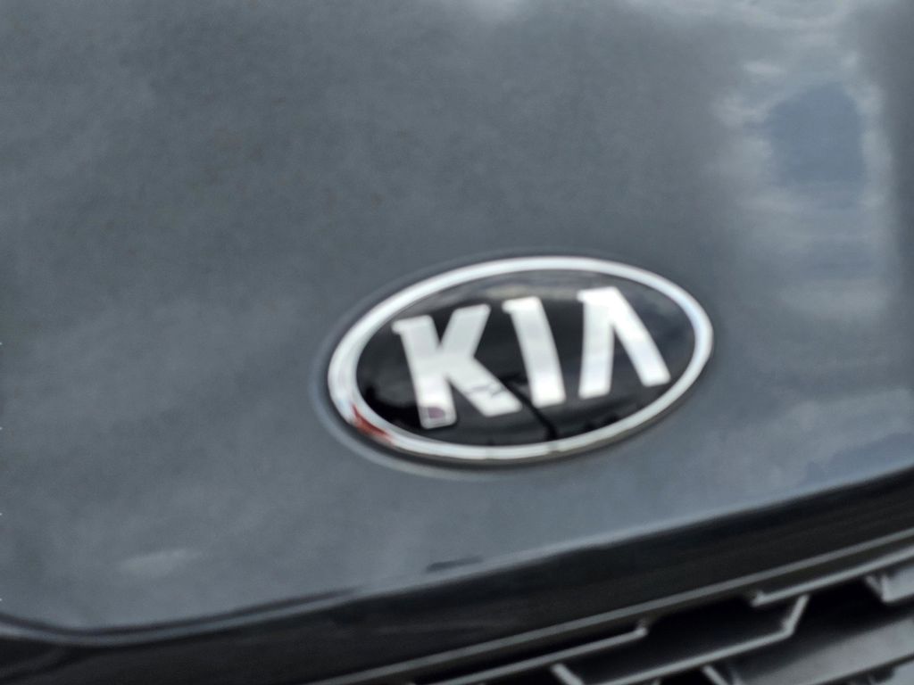 Vehicle image 29 of 35