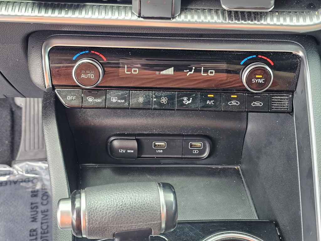 Vehicle image 34 of 35