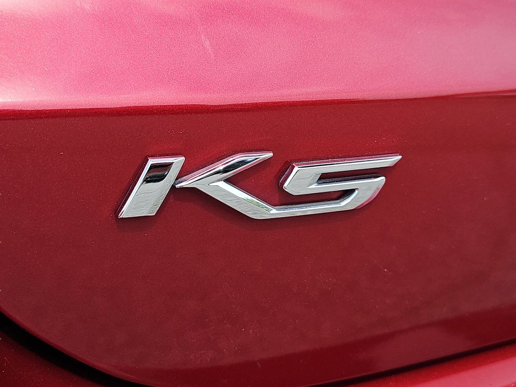 Vehicle image 13 of 36