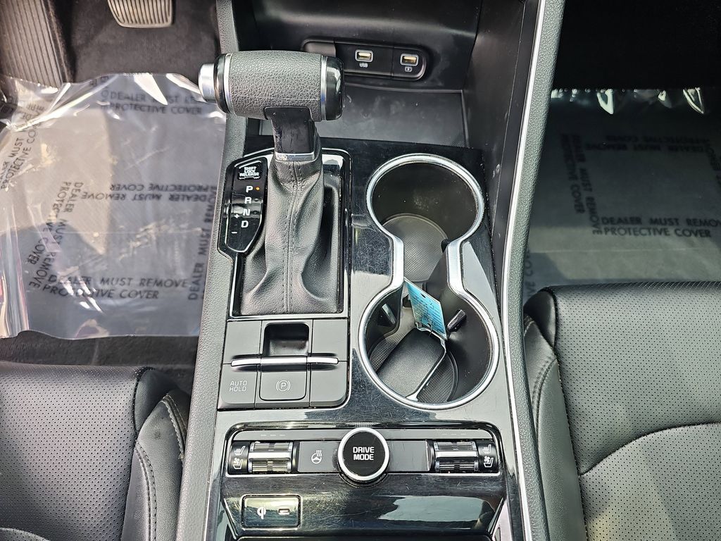 Vehicle image 25 of 36