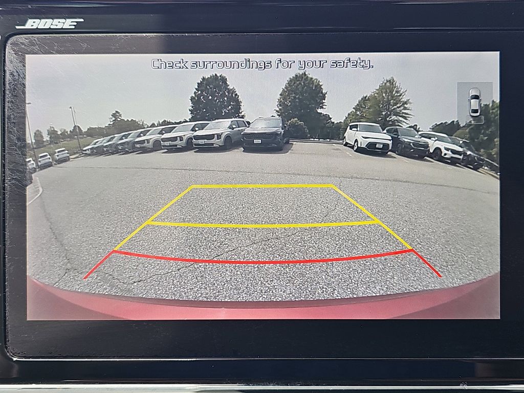 Vehicle image 31 of 36