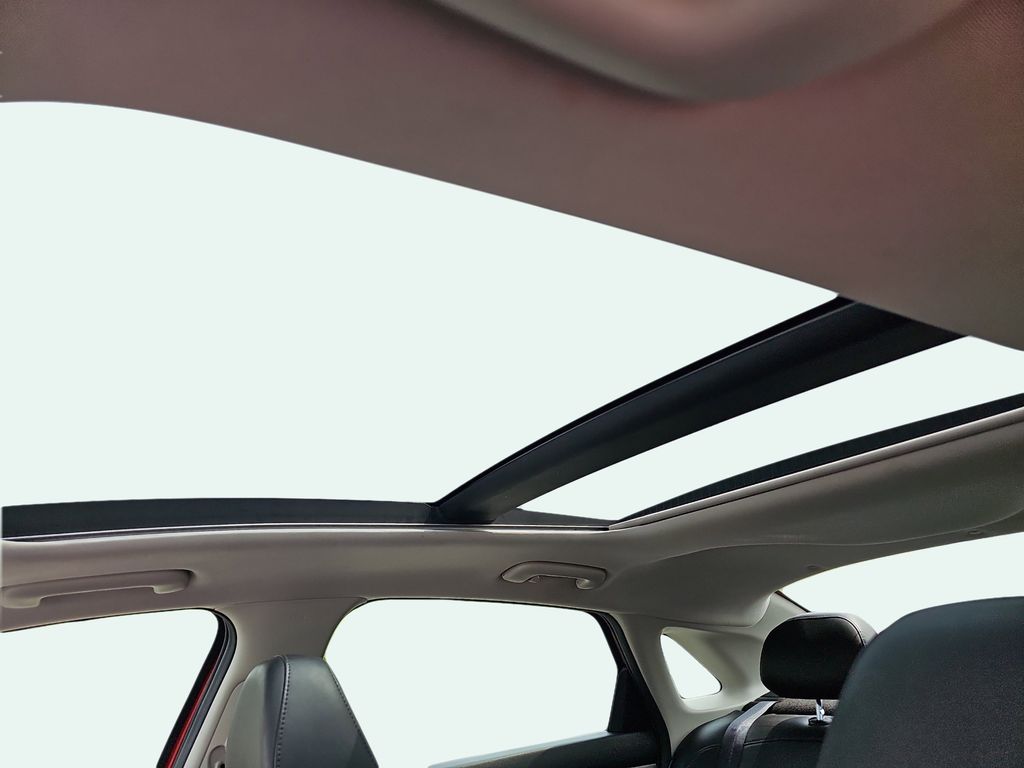 Vehicle image 20 of 36