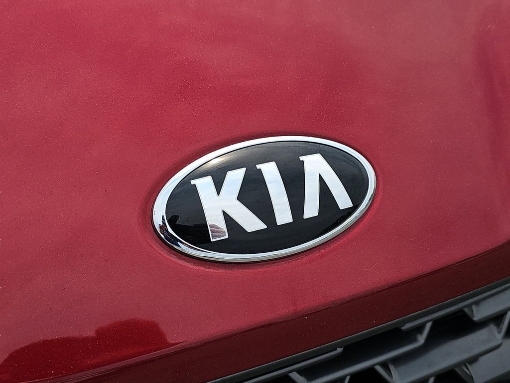 Vehicle image 9 of 36