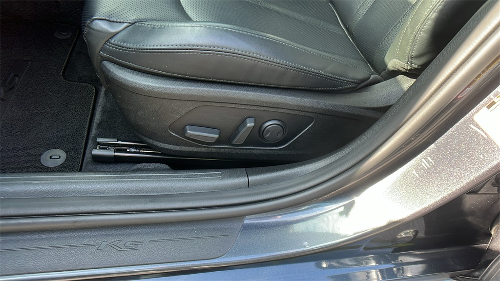 Vehicle image 32 of 32
