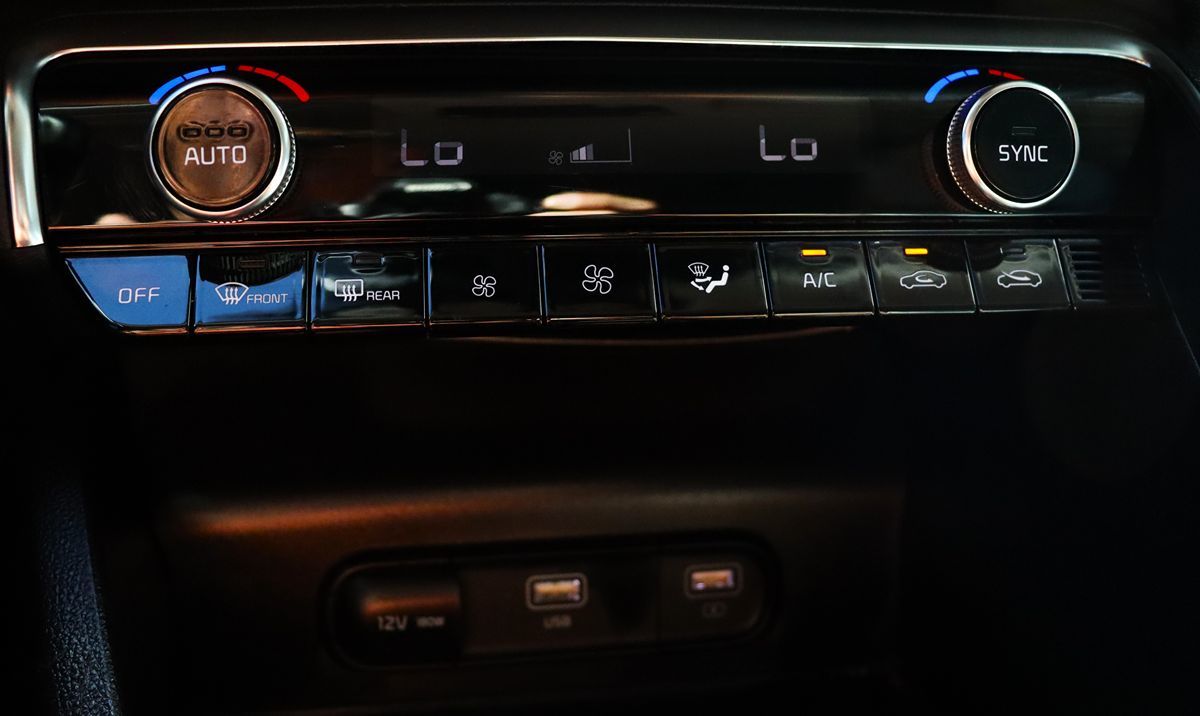 Vehicle image 47 of 59