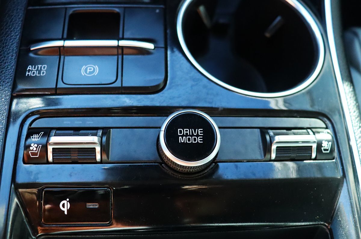 Vehicle image 51 of 59