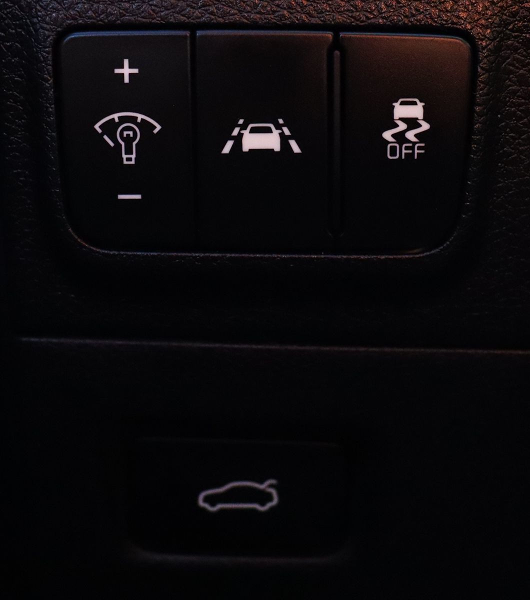 Vehicle image 40 of 59