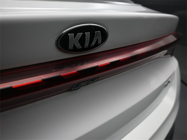 Vehicle image 31 of 32