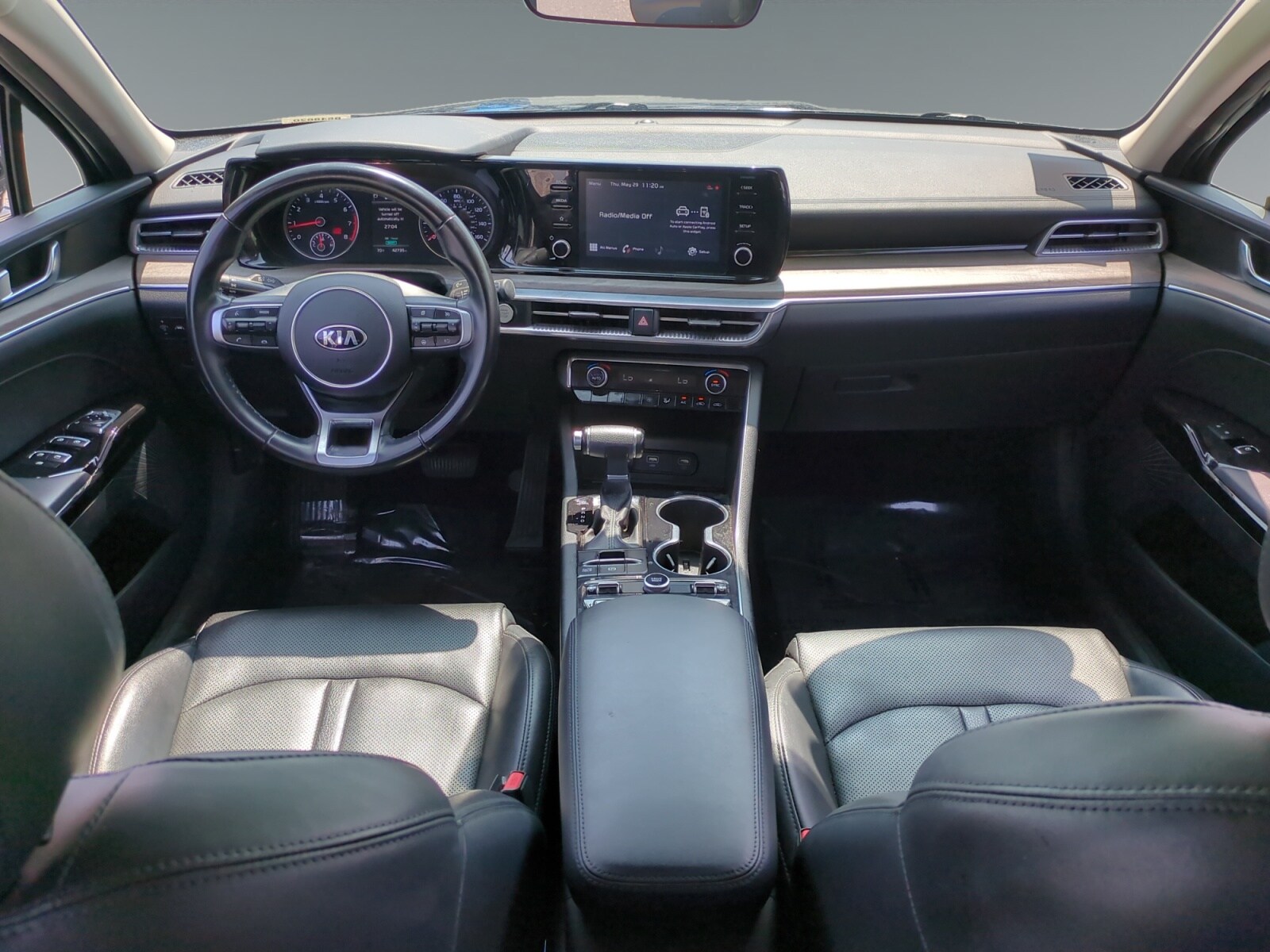 Vehicle image 10 of 16