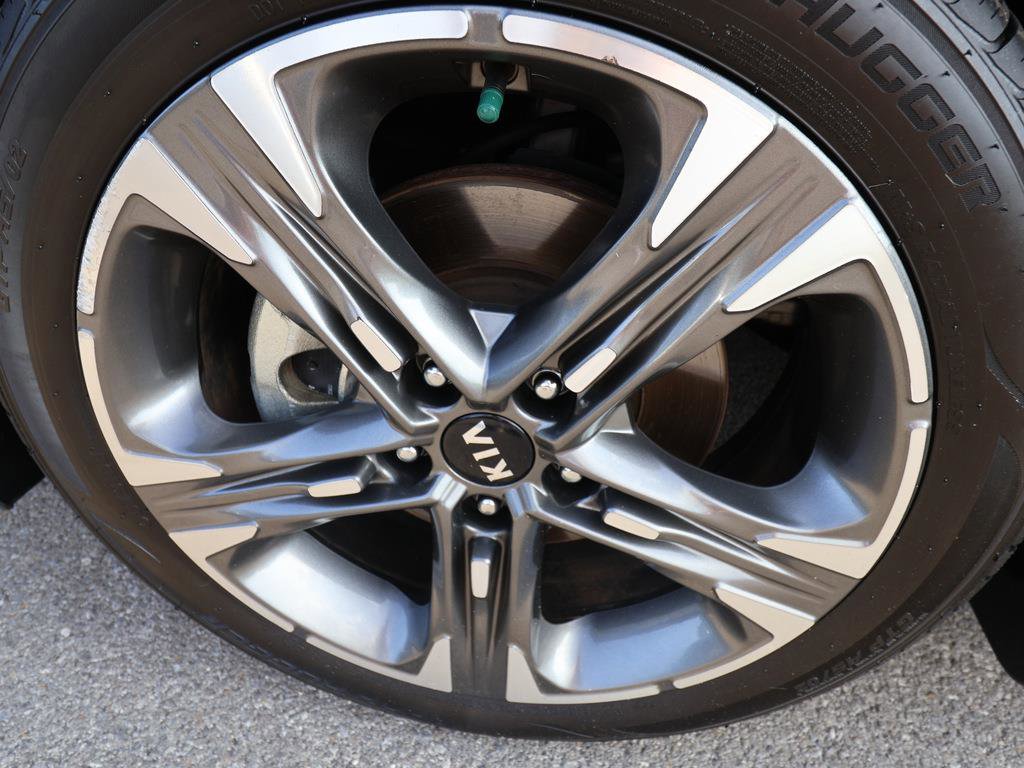 Vehicle image 7 of 25