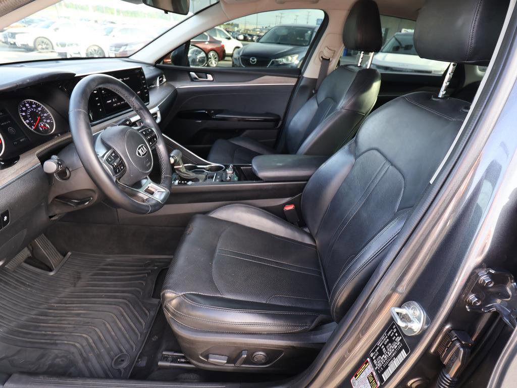 Vehicle image 11 of 25