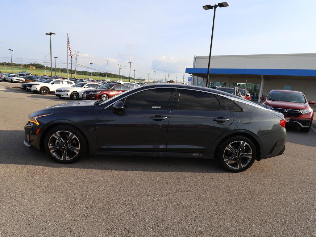 Vehicle image 4 of 25