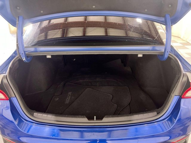 Vehicle image 22 of 26