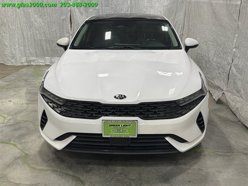 2021 Kia K5 EX Image 2 of 34