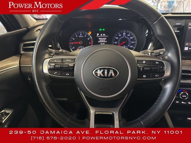 Vehicle image 19 of 46
