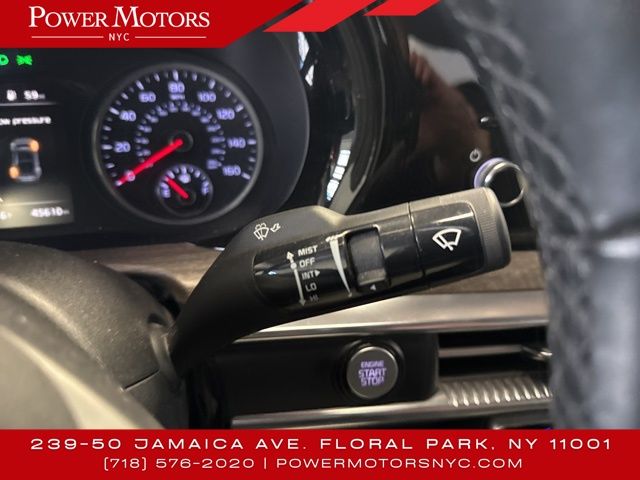 Vehicle image 36 of 46