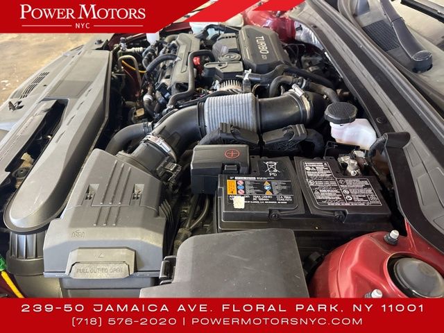 Vehicle image 10 of 46