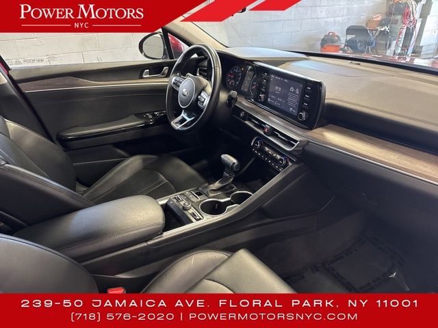 Vehicle image 18 of 46