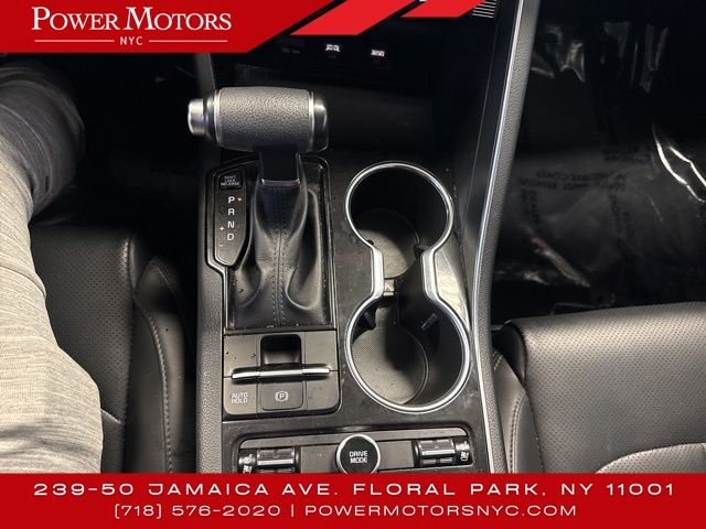 Vehicle image 24 of 46