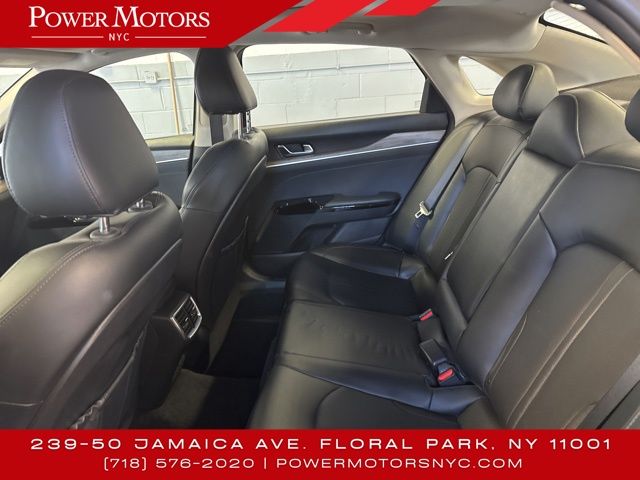 Vehicle image 14 of 46