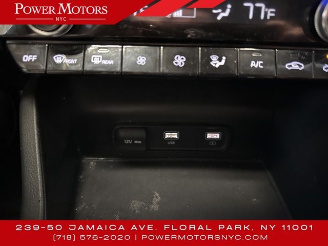 Vehicle image 29 of 46