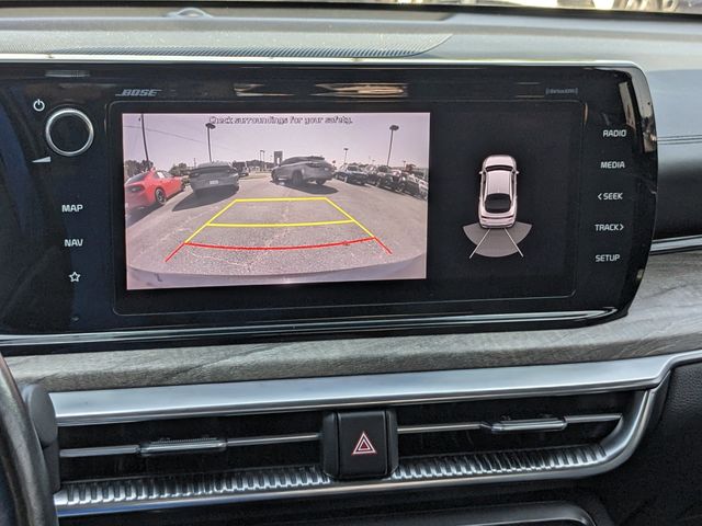 Vehicle image 32 of 58