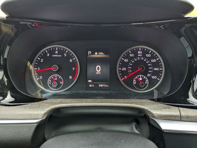 Vehicle image 27 of 58