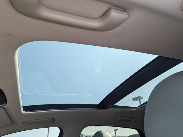 Vehicle image 25 of 58