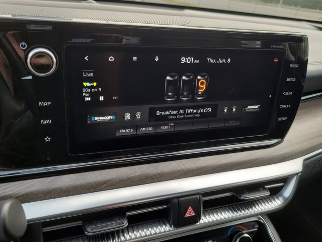 Vehicle image 17 of 30