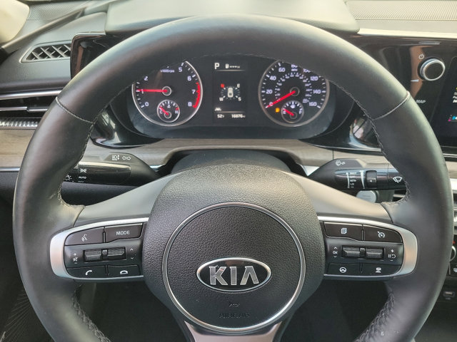 Vehicle image 19 of 30