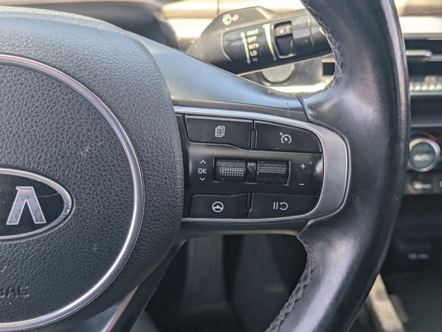 Vehicle image 25 of 31