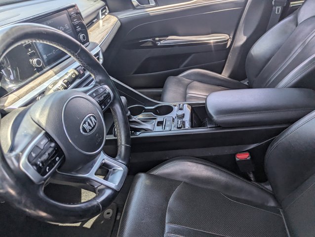 Vehicle image 17 of 31