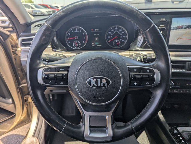 Vehicle image 27 of 31