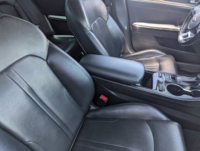 Vehicle image 9 of 31