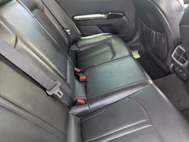 Vehicle image 13 of 31