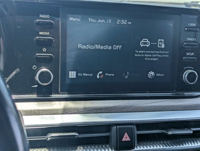 Vehicle image 21 of 31